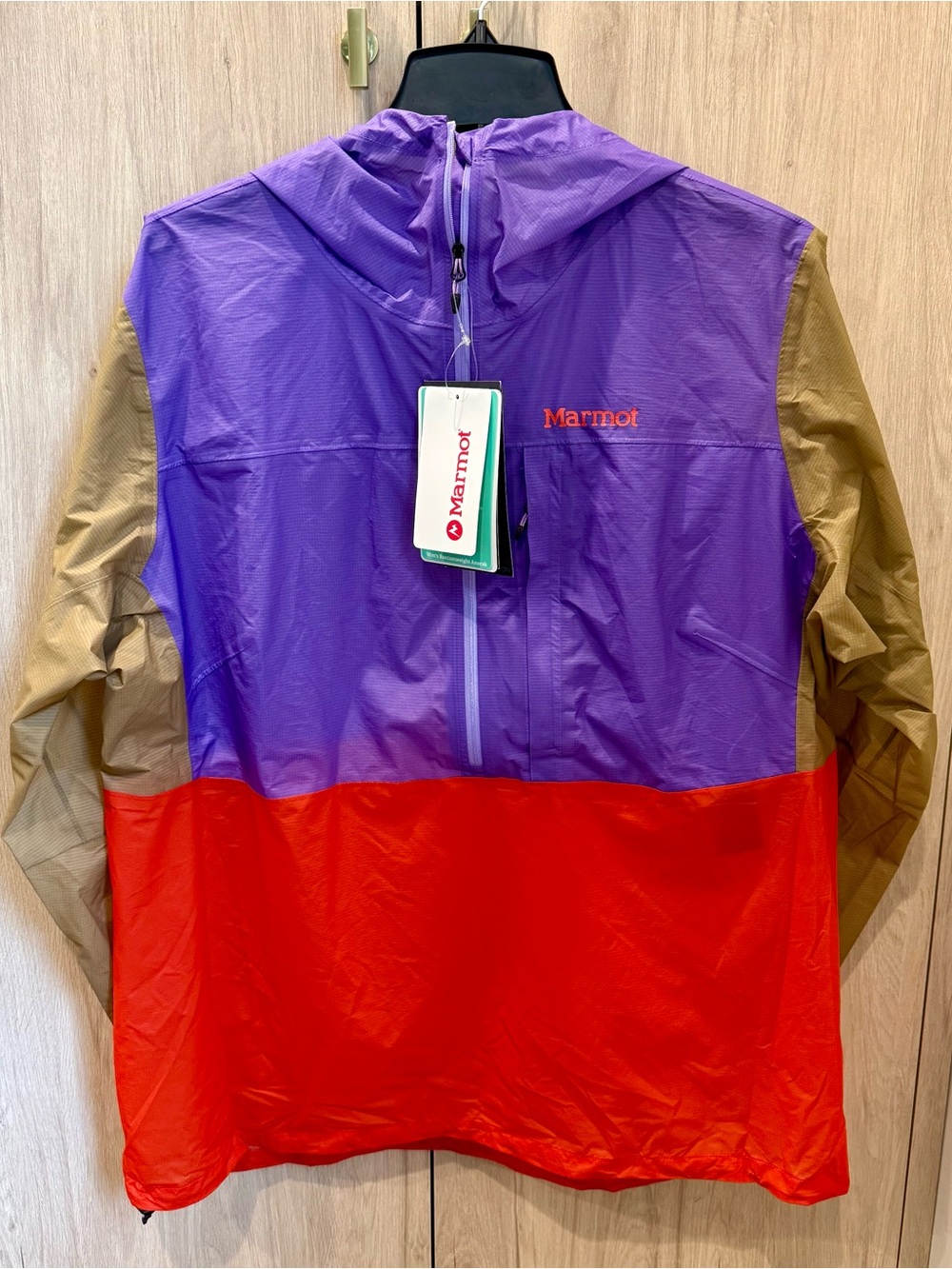 NWTs Marmot Women's
Bantamwright Anorak. Ultra-lightweight Rain Jacket. XL